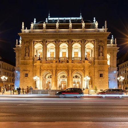 Opera Luxury Apartment With Free Parking Budapest Luaran gambar
