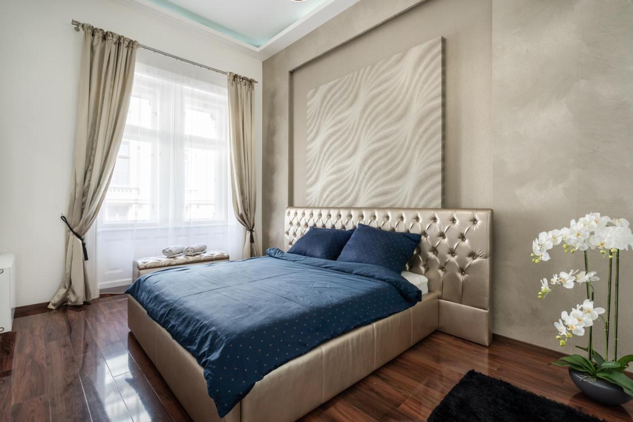 Opera Luxury Apartment With Free Parking Budapest Luaran gambar