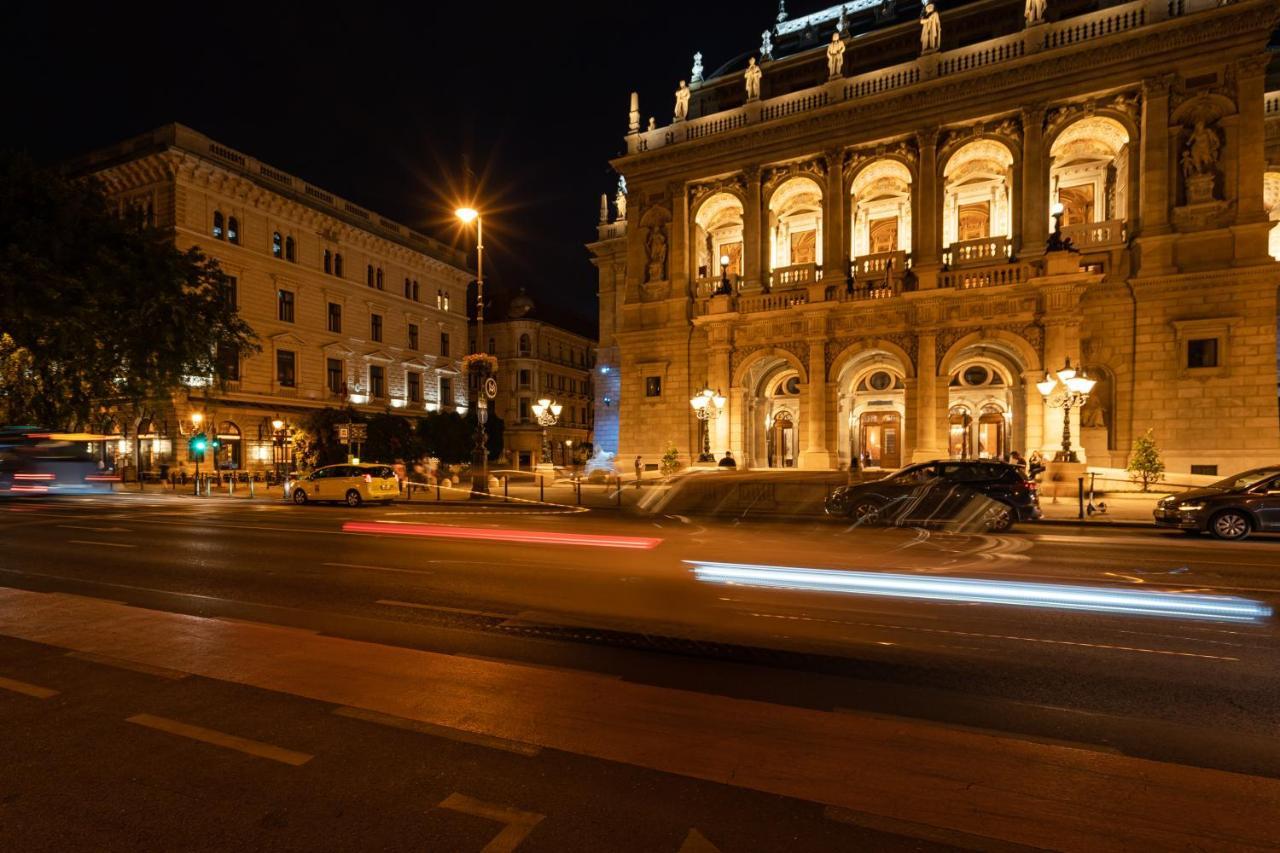 Opera Luxury Apartment With Free Parking Budapest Luaran gambar